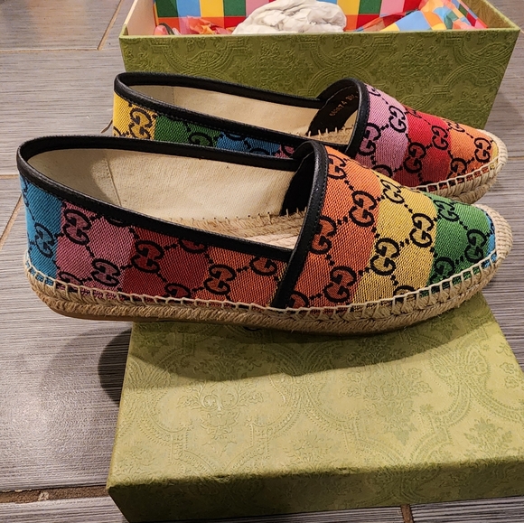 NWT Multicolored Gucci Espadrills - Picture 2 of 5